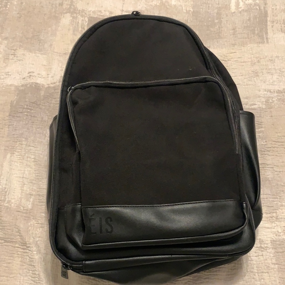 Beis The Backpack